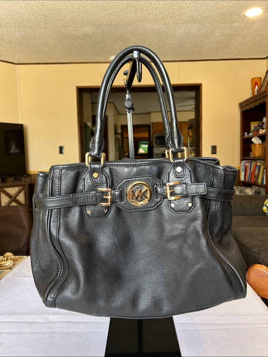 Michael Kors Handbags - Michael Kors Black Pebbled Leather Satchel with Gold Hardware